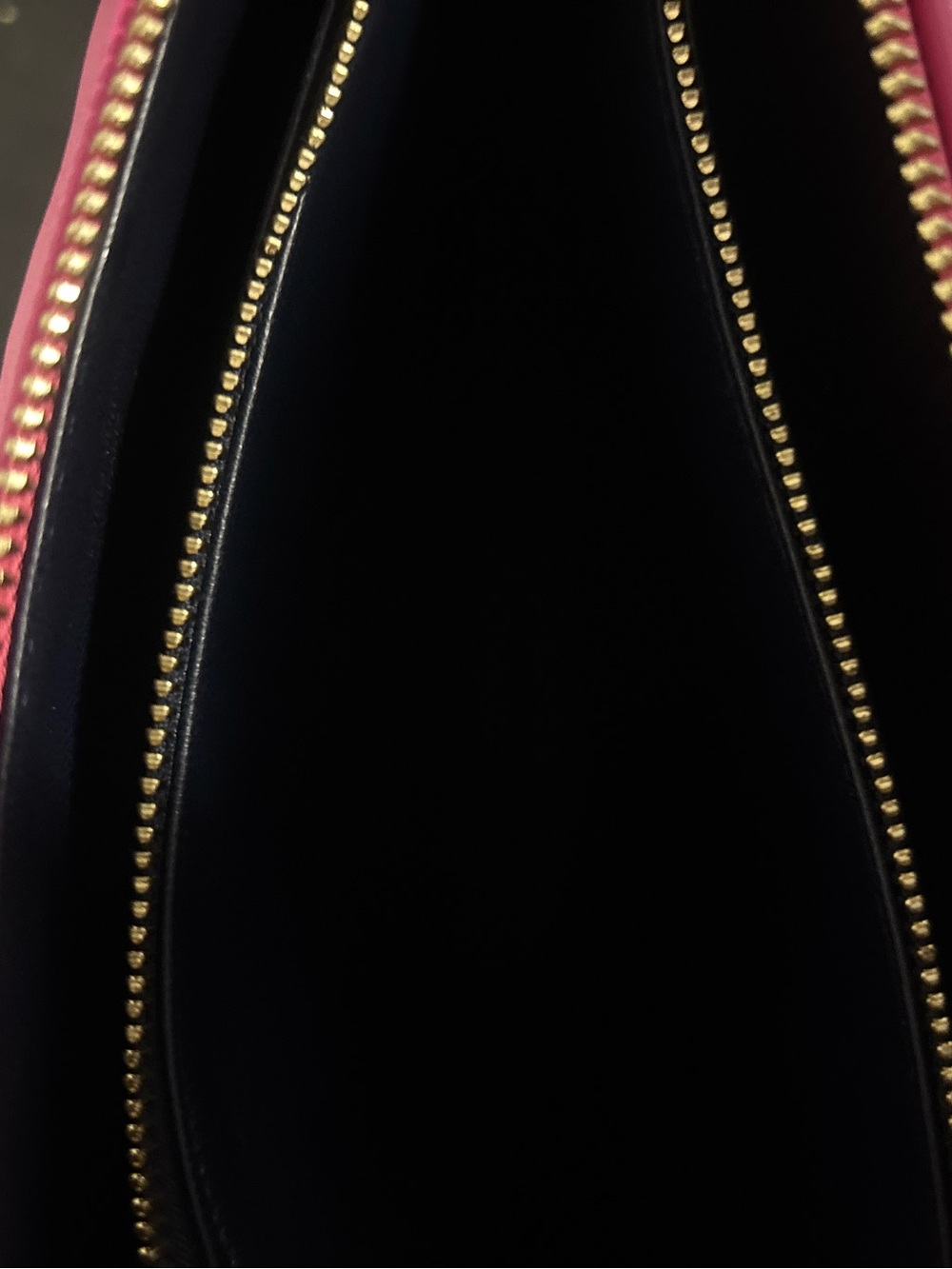 Limited Edition Louis Vuitton Hot Pink Monogram Shoulder Bag with Cream Logo - Picture 6 of 6